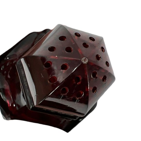 Avon vintage salt pepper shakers glass 1876 Cape Cod Ruby Red collection - Picture 8 of 12